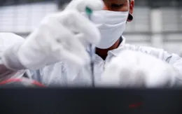 Đông Nam Á - "Đối thủ" bất ngờ trong cuộc đua sản xuất vaccine COVID-19