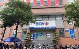 Hai đối tượng nổ súng cướp ngân hàng BIDV ở Hà Nội