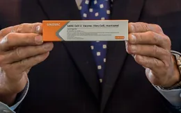 Vaccine COVID-19 thế giới mong chờ có thể đang nằm trong tĩnh mạch người Brazil