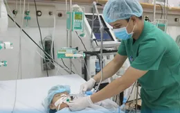 Rơi xuống nước khi đi câu cùng ông, bé gái đuối nước nguy kịch
