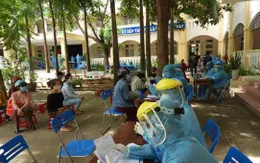 Đà Nẵng: Lấy mẫu xét nghiệm SARS-CoV-2 tại chợ đầu mối Hòa Cường