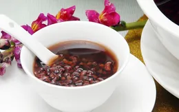 Dân mạng buôn gì: Khẩu trang tháng "cô hồn" hay cốc chè "thất tịch"?