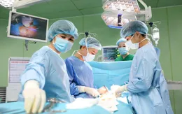 Đau bụng nhưng ngại dịch không đi viện, người đàn ông bị hoại tử 30cm ruột