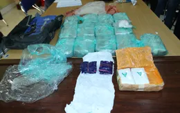 Bắt 3 đối tượng buôn bán ma túy xuyên quốc gia, thu giữ 84.800 viên ma túy tổng hợp