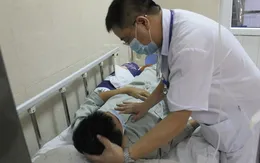 Ăn tiết canh lợn khi đi liên hoan, nam thanh niên nguy kịch