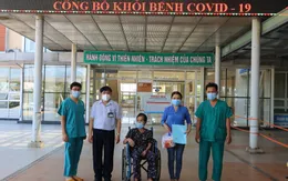 Bệnh nhân từng bị tai biến mạch máu não chiến thắng COVID-19 trở về với gia đình