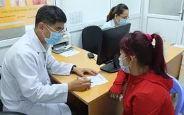 Nội soi cắt hạch thần kinh giao cảm lưng điều trị đổ mồ hôi chân quá mức