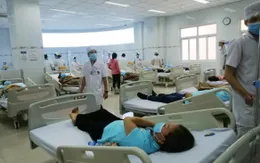 Hàng chục công nhân nhập viện nghi ngộ độc thực phẩm