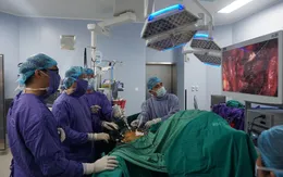 Vét hạch vùng chậu bên bằng phẫu thuật nội soi điều trị ung thư trực tràng