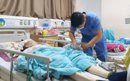 Trời rét, người già nhập viện gia tăng