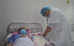 Cứu sống sản phụ mang thai đôi bị biến chứng dây rốn bám màng hiếm gặp