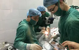 Phẫu thuật lấy dị vật khó ở hốc mắt bệnh nhân