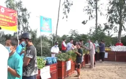 Ấm áp những phiên chợ Xuân 0 đồng nơi biên giới