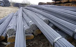 Giá hàng hóa thiết yếu, nguyên vật liệu "nhảy múa"