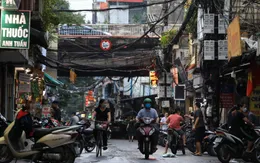 Nguy cơ khó lường, Hà Nội cần có giải pháp kiểm soát dịch COVID-19 phù hợp