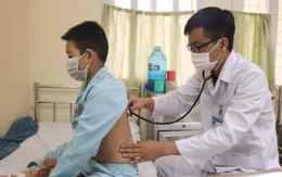 Nhiều trẻ nhập viện do viêm não