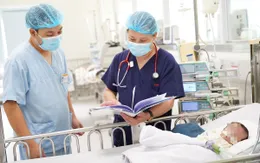 Trì hoãn khám bệnh vì sợ dịch COVID-19, nhiều trẻ mắc bệnh mạn tính nhập viện nguy kịch