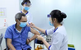 Chuyên gia cảnh báo cần khẩn cấp bảo vệ hệ hô hấp trước đại dịch COVID-19