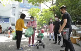 Suất cơm từ thiện 0 đồng hỗ trợ bệnh nhi ung thư