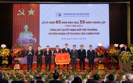 ĐH Xây dựng Hà Nội công bố quyết định đổi tên trường và đón nhận Cờ thi đua của Chính phủ