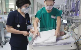Dùng sái thuốc phiện pha cùng sữa cho con "chắc dạ", bé 2 ngày tuổi ngộ độc nguy kịch