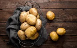 Những mẹo đơn giản giúp bảo quản khoai tây luôn tươi mới