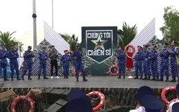 Diễn viên Tuấn Tú hào hứng tham gia thử thách cùng các chiến sĩ