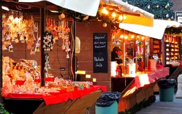 Không khí trầm lắng tại các chợ Giáng sinh châu Âu