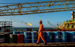 Thị trường dầu và những thay đổi chính sách của Mỹ tại Trung Đông