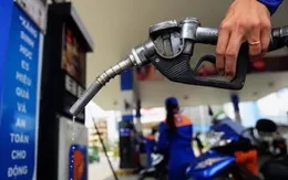 Giá xăng tiếp tục tăng mạnh vào ngày mai?