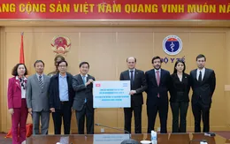 Bộ Y tế tiếp nhận 500.000 liều vaccine phòng COVID-19 do Argentina trao tặng