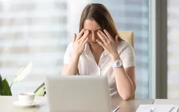 Giải pháp cải thiện các vấn đề về mắt do làm việc và học online