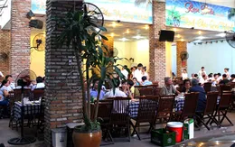 Quy Nhơn dừng bán hàng ăn uống tại chỗ từ trưa nay