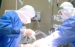Cứu sống sản phụ và song thai thoát khỏi cửa tử vì COVID-19 thể nguy kịch