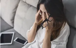 Bỏ túi 10 bí quyết đánh bay nhức mỏi mắt cho dân văn phòng