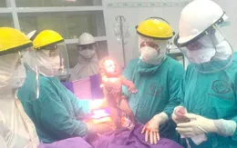 Sản phụ nghi mắc COVID-19 sinh con trong khu cách ly bệnh viện