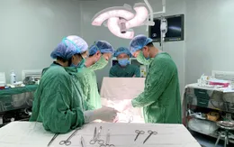 Phẫu thuật cấp cứu bé 1,5 tháng tuổi bị hoại tử ruột