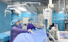 Quên uống thuốc chống đông máu 1 ngày, người phụ nữ trẻ bị đột quỵ não