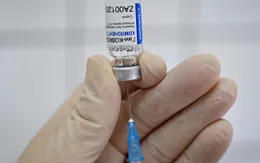 Việt Nam phê duyệt khẩn cấp vaccine phòng COVID-19 Sputnik V của Nga