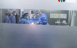 Cô gái trẻ lở loét vùng hông sau khi tiêm mỡ tự thân