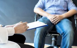 Xoắn thừng tinh nhưng đi khám tiêu hóa, vào viện phải cắt bỏ tinh hoàn vì hoại tử