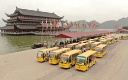 Du khách tăng đột biến, chùa Tam Chúc tìm giải pháp đảm bảo an toàn chống dịch