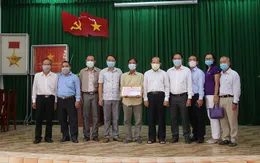 Đồng Tháp khen thưởng người báo tin COVID-19 khu vực biên giới