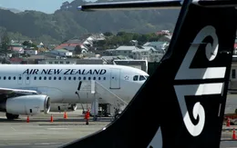 Air New Zealand gây phẫn nộ vì giấu chuyện 2 tiếp viên mắc COVID-19