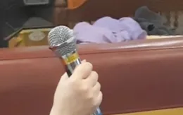 Bị đánh gãy răng vì... hát karaoke gây ồn ào