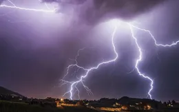 Sét và cách phòng, tránh sét khi xảy ra mưa dông