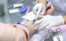 Miễn phí 5.000 xét nghiệm máu và men gan