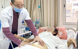 Tưởng béo bụng, vào viện phát hiện khối u nặng... 10 kg