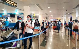 NÓNG: 3 người nhập cảnh trái phép về TP Hồ Chí Minh, đi máy bay ra Nội Bài
