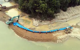 Tìm kiếm nạn nhân Rào Trăng 3: Hoàn thành ngăn đập, tạo dòng chảy mới tại khu vực bãi bồi thứ nhất